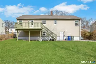 25 Quinsey Dr, Bridgeport, CT 06606 - Photo 17