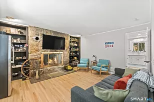 299 Redding Rd, Redding, CT 06896 - Photo 13