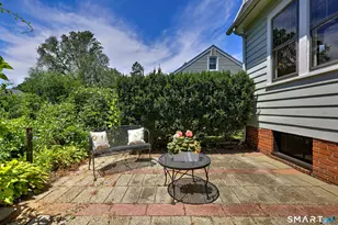 84 Park Ave, Hamden, CT 06517 - Photo 17