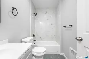 83 Pleasant St, Meriden, CT 06450 - Photo 17