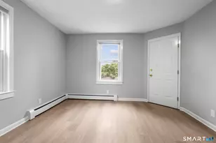83 Pleasant St, Meriden, CT 06450 - Photo 11
