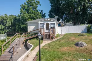 51 Dell Ave, New London, CT 06320 - Photo 21