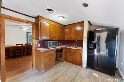 51 Dell Avenue, New London, CT 06320 - Photo 11