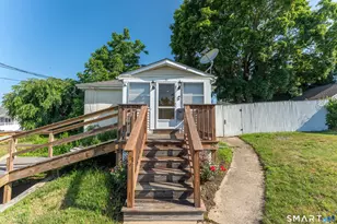 51 Dell Ave, New London, CT 06320 - Photo 3