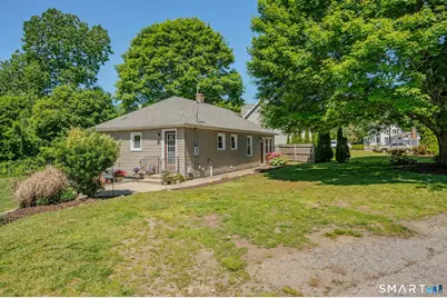 17 Lathrop Road, Montville, CT 06382 - Photo 3