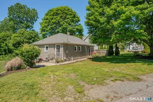 17 Lathrop Rd, Montville, CT 06382 - Photo 3