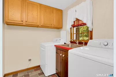 1020 Bartholomew Road, Middletown, CT 06457 - Photo 17