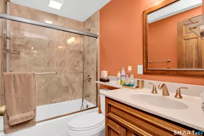 1020 Bartholomew Road, Middletown, CT 06457 - Photo 23