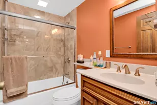 1020 Bartholomew Rd, Middletown, CT 06457 - Photo 23