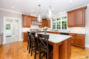 14 Scarborough Dr, Avon, CT 06001 - Photo 9