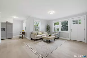11 Elmhurst Cir, West Hartford, CT 06110 - Photo 3