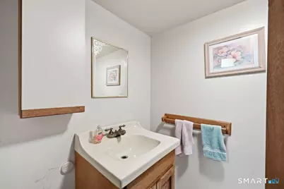 7 Dogwood Drive, Ansonia, CT 06401 - Photo 11