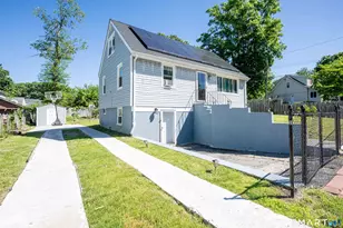150 Moffitt St, Bridgeport, CT 06610 - Photo 3
