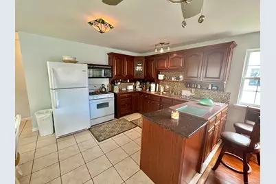 906 East Broadway, Milford, CT 06460 - Photo 5