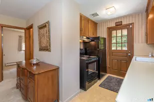 73 Shelton Rd, Oxford, CT 06478 - Photo 7