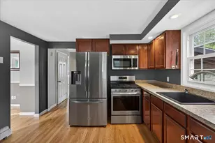 89 Burr St, East Haven, CT 06512 - Photo 15