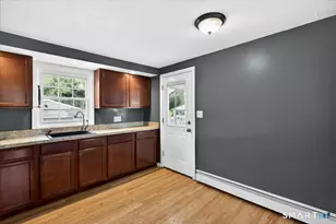89 Burr St, East Haven, CT 06512 - Photo 11