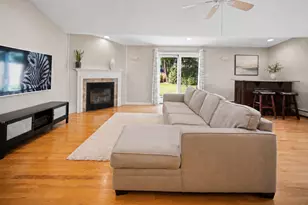 6 3 Seasons Ln, Norwalk, CT 06851 - Photo 5