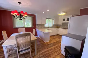 8 Commodore St, Norwich, CT 06360 - Photo 9