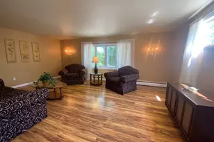 8 Commodore St, Norwich, CT 06360 - Photo 3