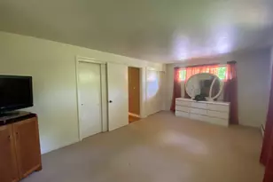 8 Commodore St, Norwich, CT 06360 - Photo 21