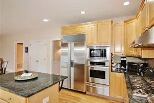 37 W Rock Trail, Stamford, CT 06902 - Photo 9