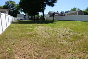 463 Forbes St, East Hartford, CT 06118 - Photo 25