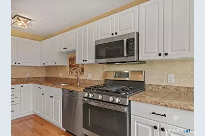 180 Turn Of River Road #13A, Stamford, CT 06905 - Photo 15