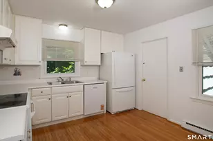 172 East Ave, New Canaan, CT 06840 - Photo 5