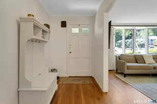 104 Nutmeg Ln, Stamford, CT 06905 - Photo 9