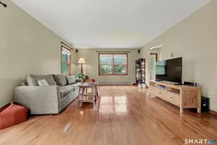 8 Apple Blossom Ln, Danbury, CT 06811 - Photo 9