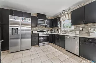 110 White Birch Dr, Waterbury, CT 06708 - Photo 9
