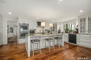 25 Stephanie Ln, Darien, CT 06820 - Photo 11