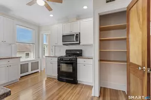 41 Town Hill Ave, Danbury, CT 06810 - Photo 17