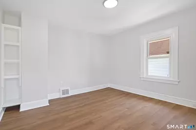 38 White Street, Bridgeport, CT 06610 - Photo 23