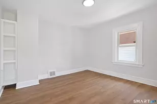 38 White St, Bridgeport, CT 06610 - Photo 23