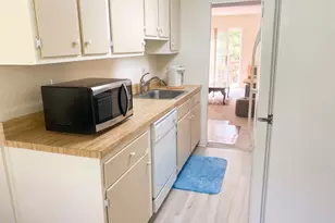 9799 Park Ave, Danbury, CT 06810 - Photo 3
