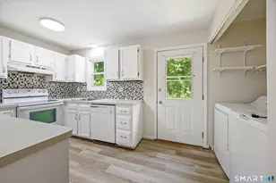 23 Hart Pl, Plainville, CT 06062 - Photo 7