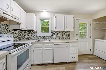 23 Hart Place #1, Plainville, CT 06062 - Photo 9