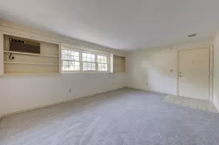 84 Founders Village, Clinton, CT 06413 - Photo 11