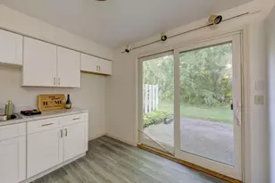 84 Founders Village, Clinton, CT 06413 - Photo 29