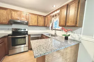 1 Horizon Dr, Norwalk, CT 06854 - Photo 7
