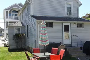 8 Waterbury Ave, Milford, CT 06460 - Photo 17