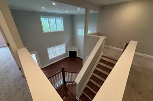 11 Bleeker Cir, North Haven, CT 06473 - Photo 19