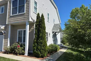 11 Bleeker Cir, North Haven, CT 06473 - Photo 35
