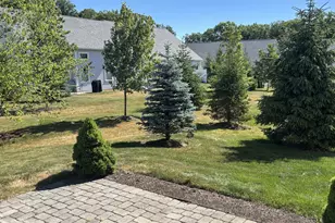 11 Bleeker Cir, North Haven, CT 06473 - Photo 37