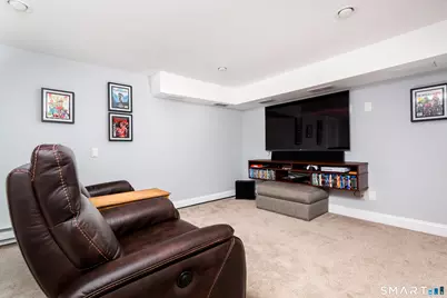 5 Woods End Road, Stamford, CT 06905 - Photo 17
