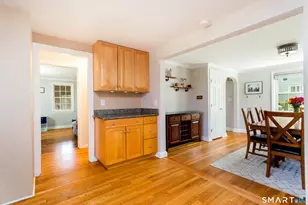 5 Woods End Rd, Stamford, CT 06905 - Photo 9