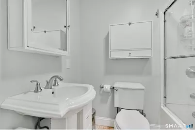 107 Washington Circle, West Hartford, CT 06119 - Photo 29