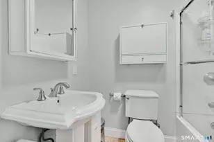 107 Washington Cir, West Hartford, CT 06119 - Photo 29